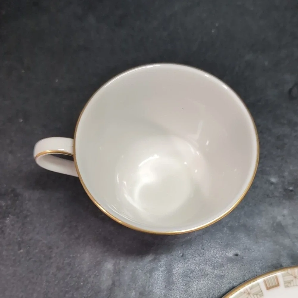 Royal Doulton White Nile Four Piece‎ Place Setting, Vintage Fine China Tableware